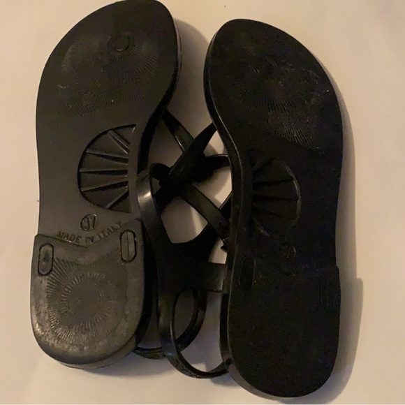 Authentic Burberry Thong Jellies - Picture 4 of 4